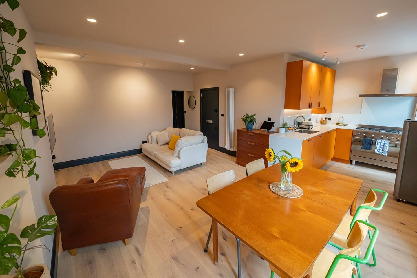 2 Bed Flat, Pemberton Gardens, N19 photo 2