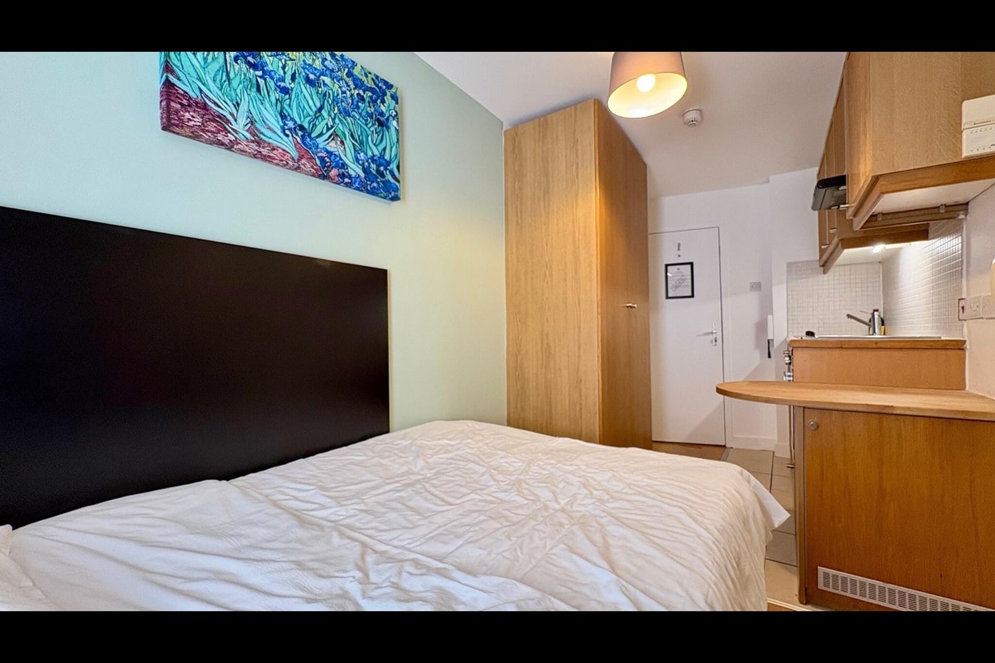 Studio Flat, Cartwright Gardens, WC1H photo 5
