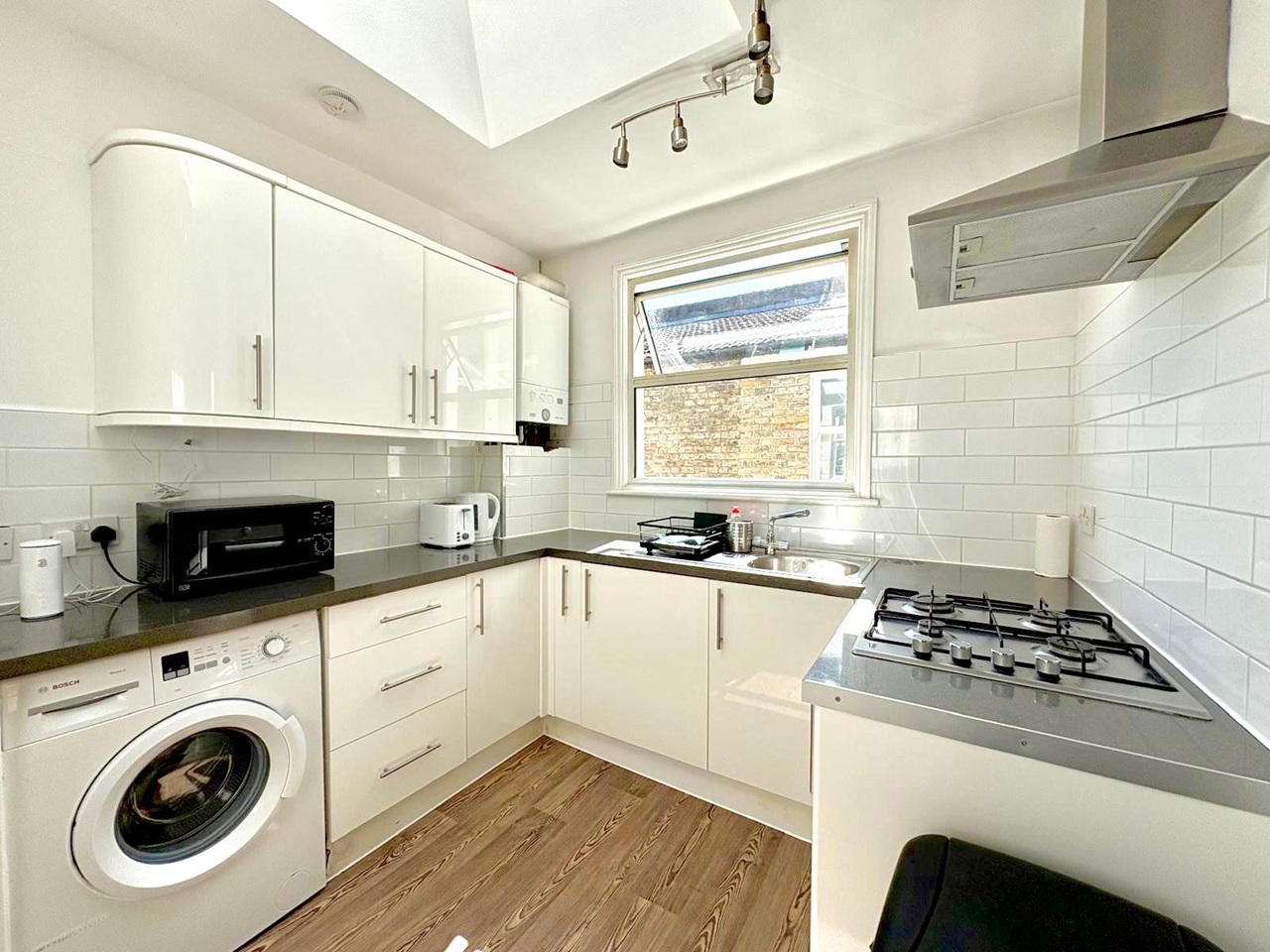 Room in a Shared Flat, De Morgan Road, SW6 photo 5