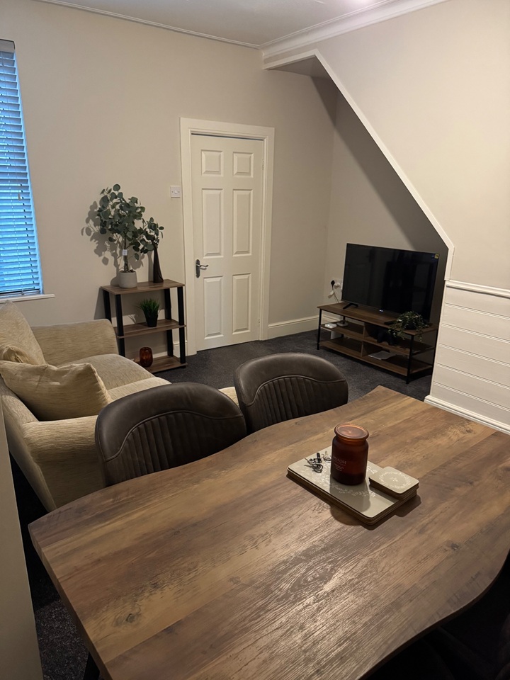 3 Bed Terraced House, Olive Mount, CH41 photo 2