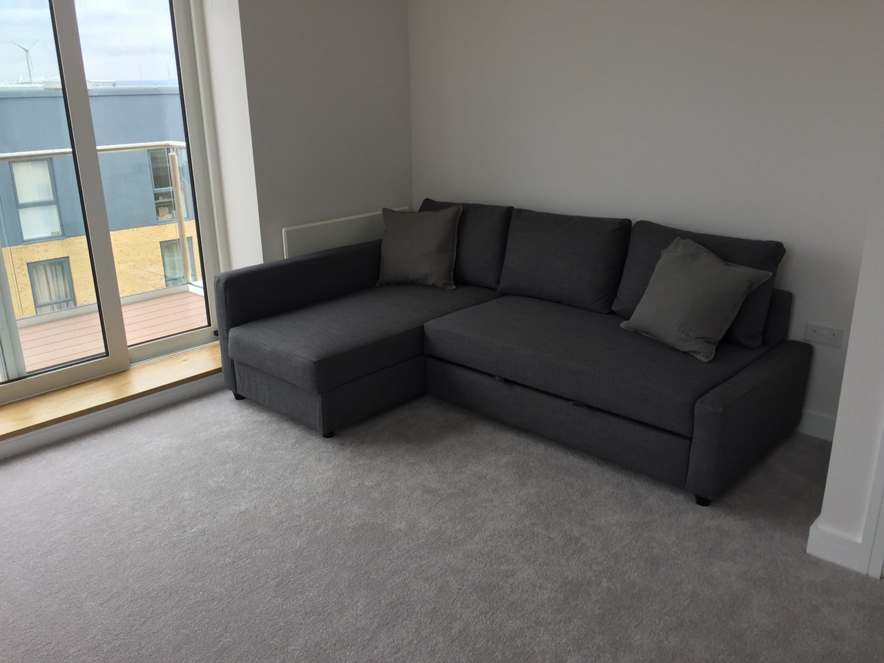 1 Bed Flat, Skylark House, RG2 photo 4