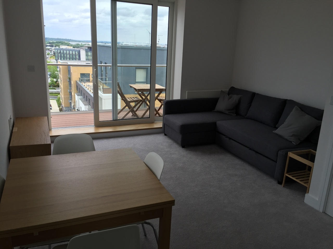1 Bed Flat, Skylark House, RG2 photo 3