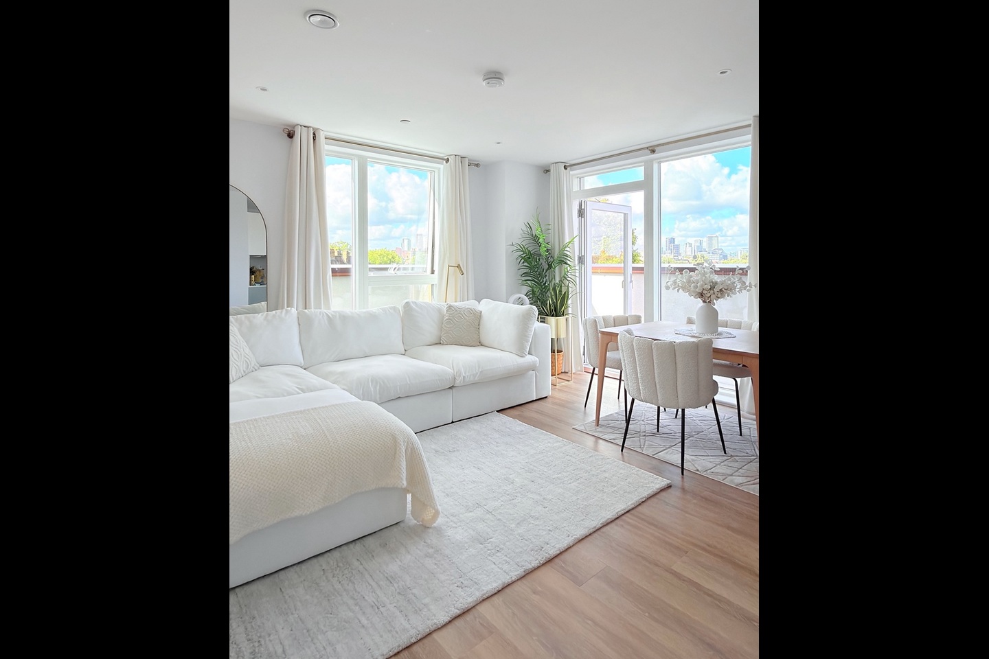 2 Bed Flat, Manor Place, SE17 photo 2