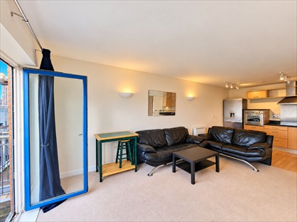 1 Bed Flat, Washington Wharf, B1