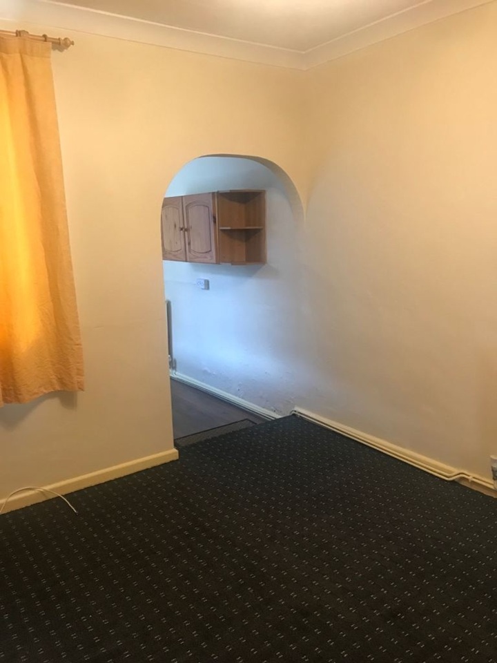2 Bed Terraced House, Harold St, LE2
