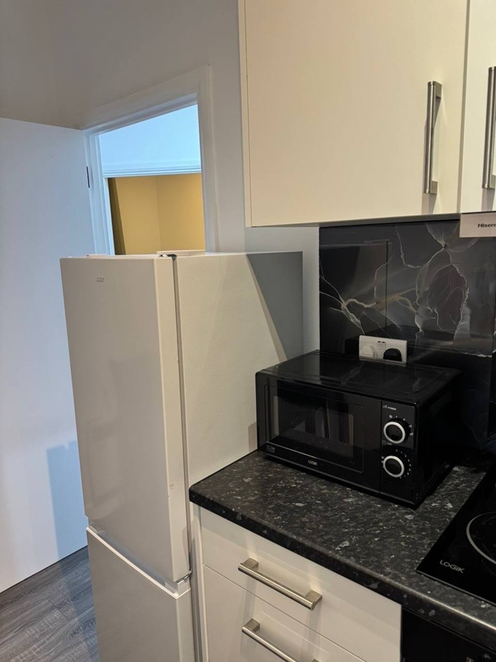 1 Bed Flat, Willesden Lane, NW6 photo 5