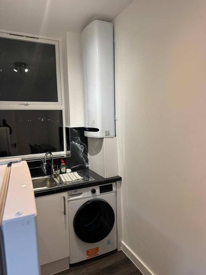 1 Bed Flat, Willesden Lane, NW6 photo 4