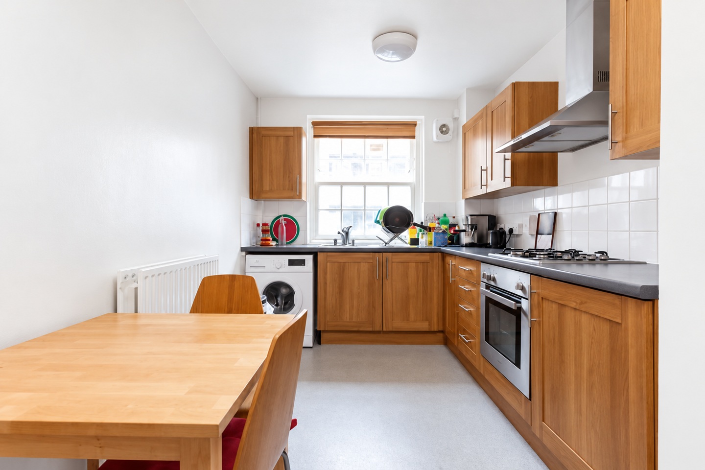 1 Bed Flat, Gillman House, E2 photo 2