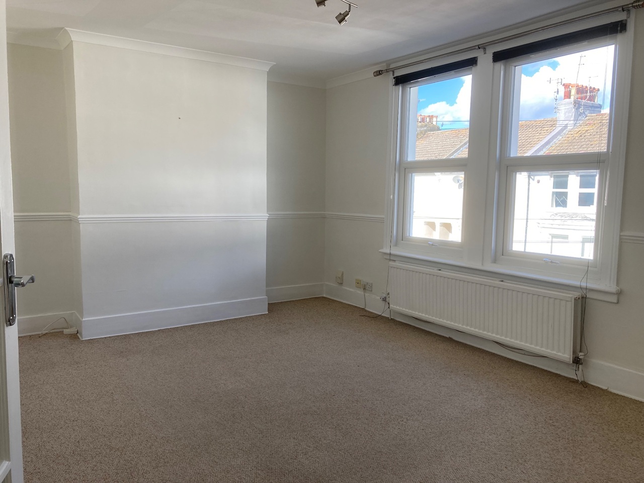 1 Bed Flat, Goldstone Road, BN3 photo 4