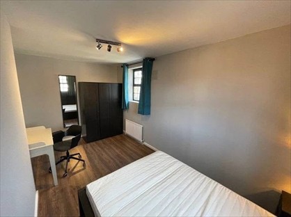Room in a Shared House, Good Mayes, IG3