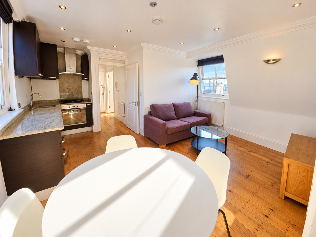 1 Bed Flat, Balls Pond Road, N1 photo 2