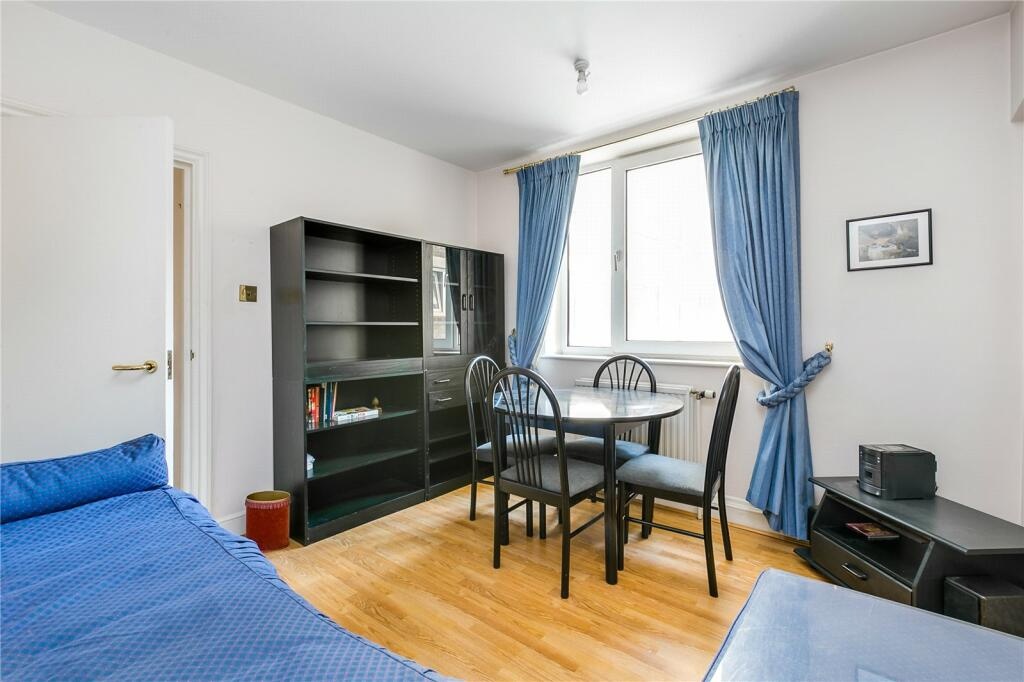 2 Bed Flat, Sloane Avenue, SW3 photo 3