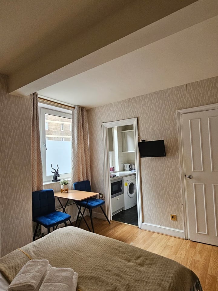 Studio Flat, Sloane Avenue, SW3