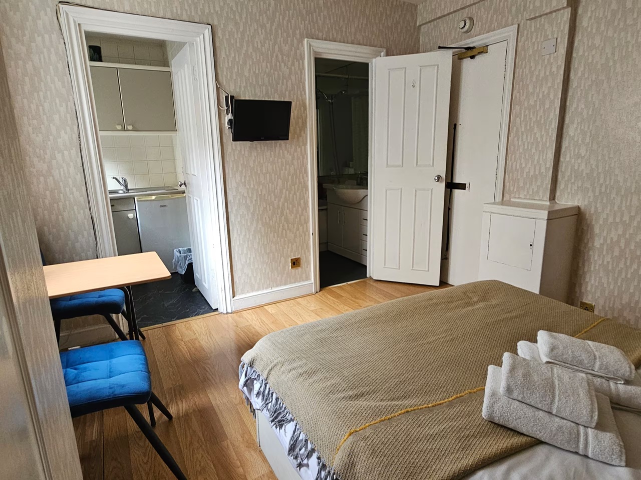 Studio Flat, Sloane Avenue, SW3 photo 3