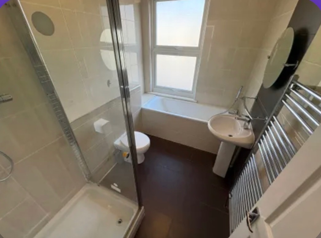 3 Bed Flat, Graham Road, E8 photo 4