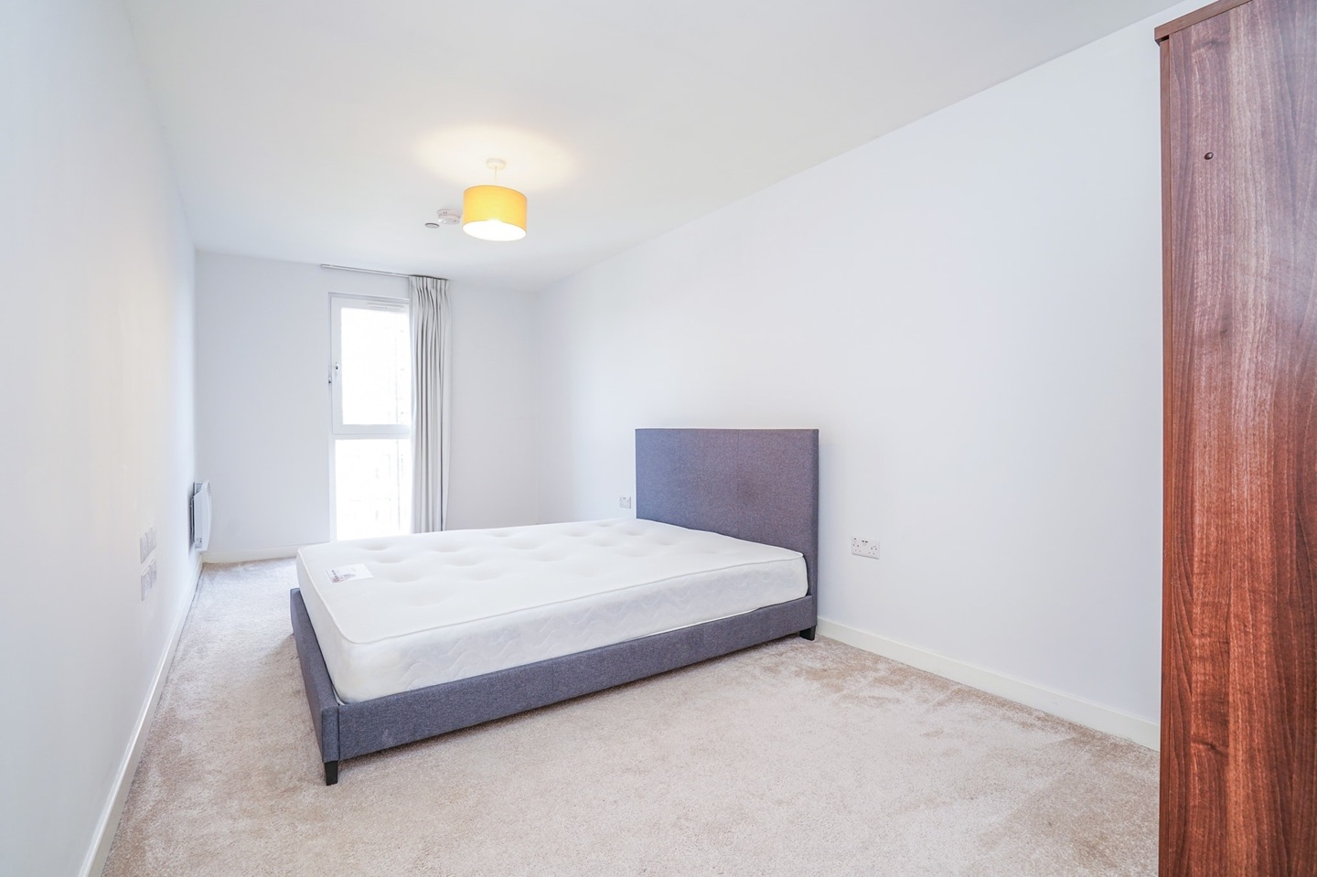 2 Bed Flat, Atkinson Street, LS10 photo 3