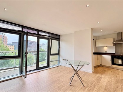 2 Bed Flat, Gotts Road, LS12