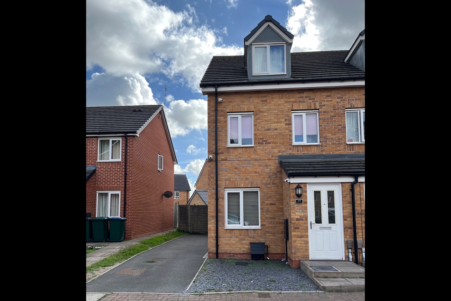 3 Bed Semi-Detached House, Courtelle Road, CV6