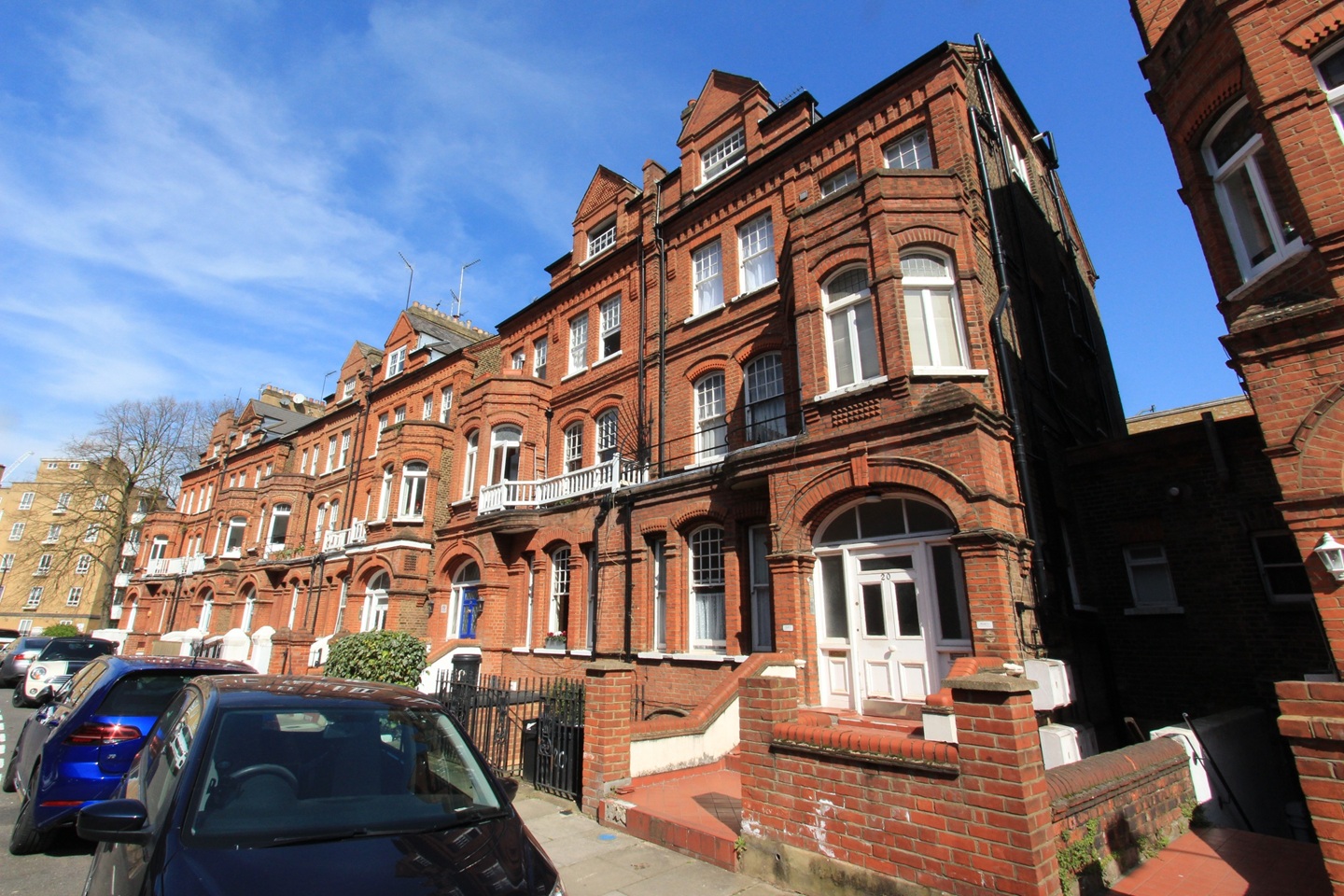 Studio Flat, Mornington Avenue, W14 photo 2