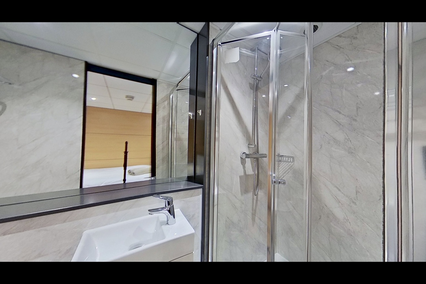 Studio Flat, Regent Street, LS2 photo 4