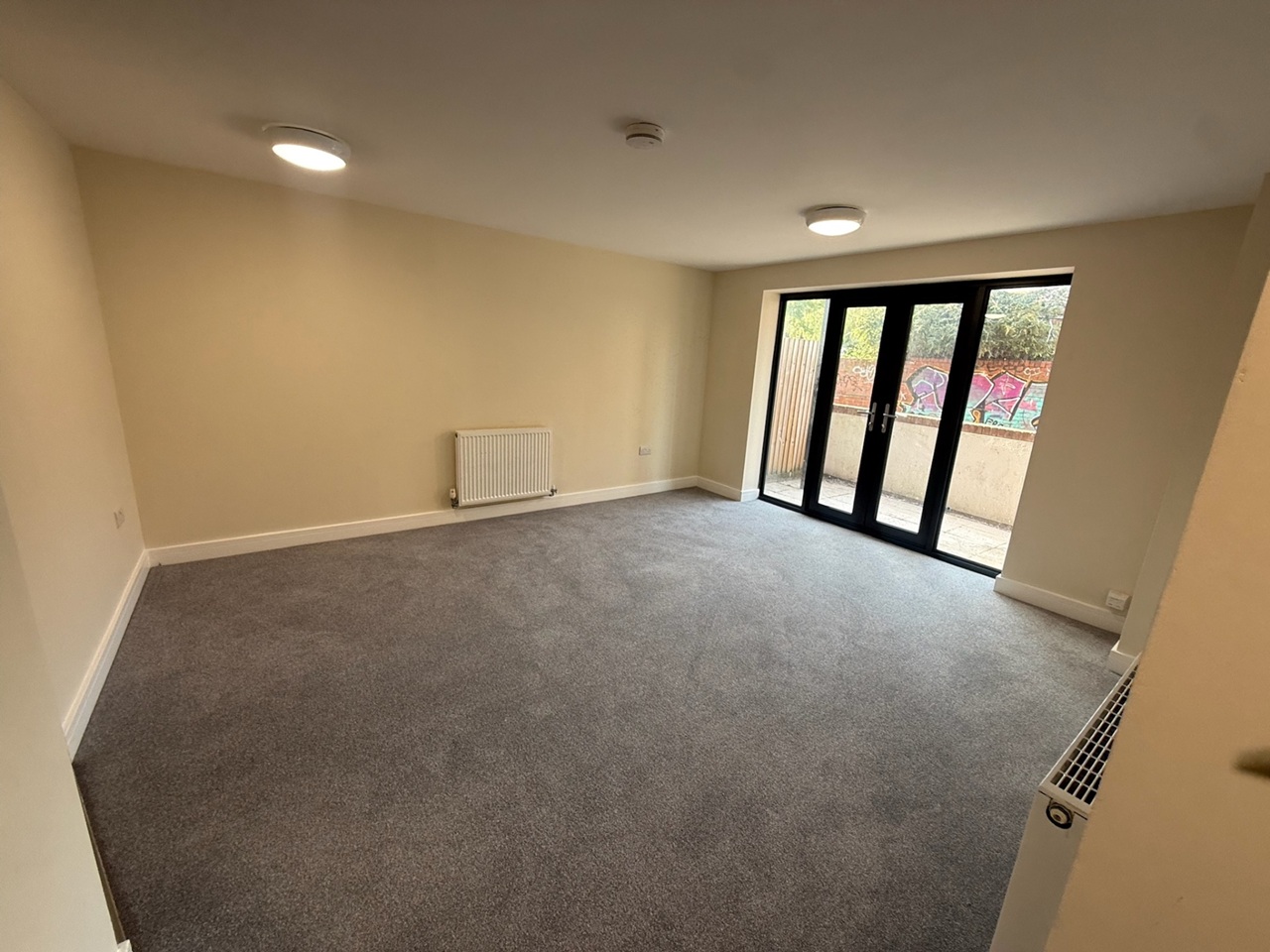 1 Bed Flat, Bedminster, BS3 photo 2