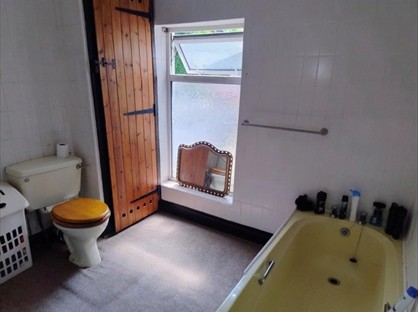 1 Bed Terraced House, Rhys St, CF40