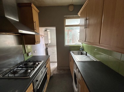 4 Bed Semi-Detached House, Ranelagh Road, UB1