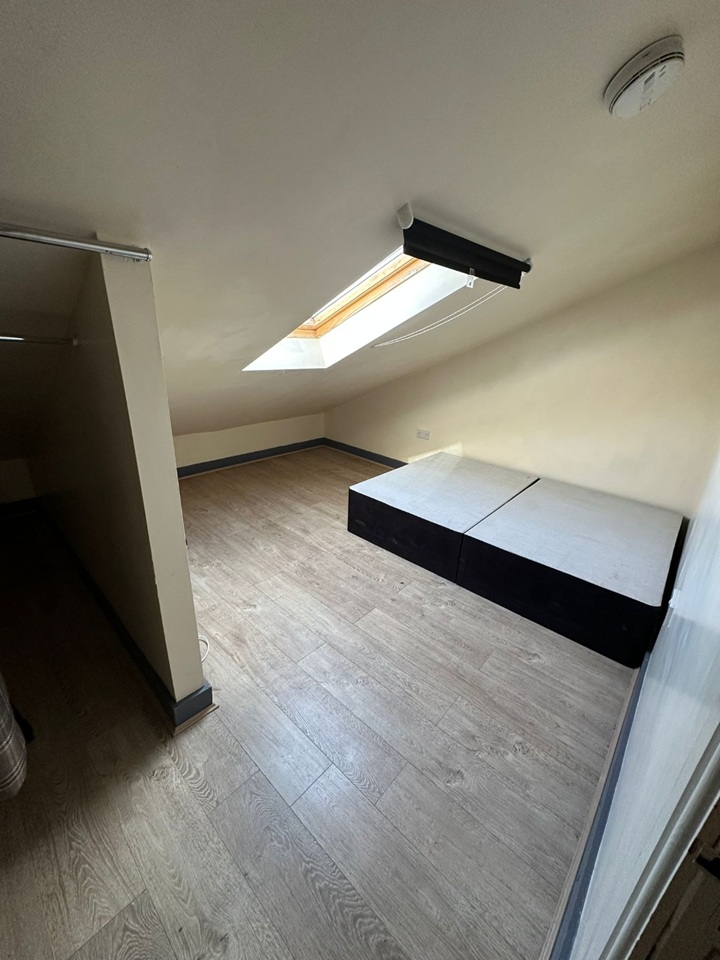 2 Bed Flat, Ladypool Road, B12 photo 4