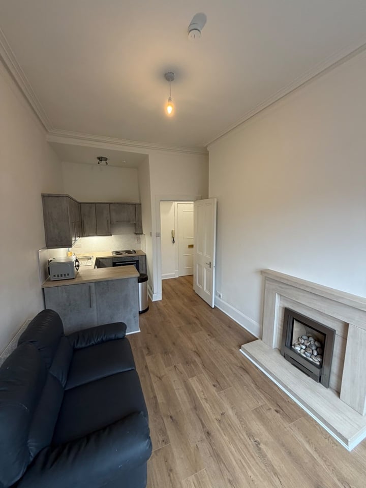 1 Bed Flat, Thornwood Avenue, G11