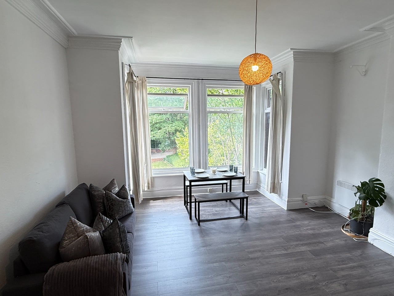 2 Bed Flat, Cardigan Road, LS6