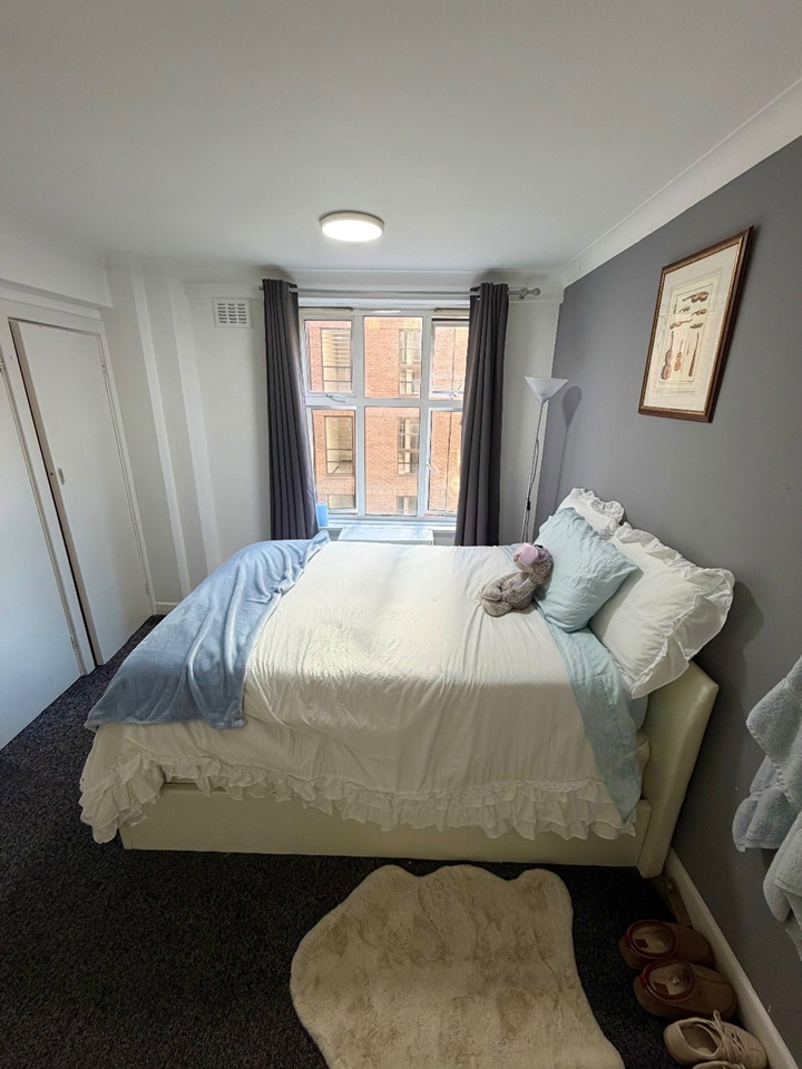 Room in a Shared Flat, Edgware Road, W2