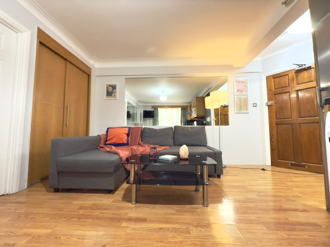 Room in a Shared House, Park West, W2 photo 4