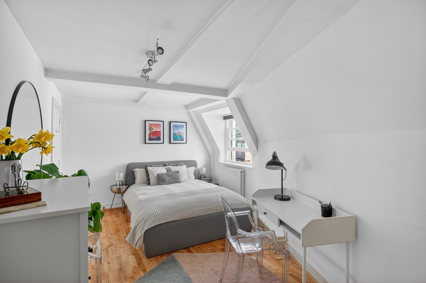 1 Bed Flat, Tooley Street, SE1 photo 4