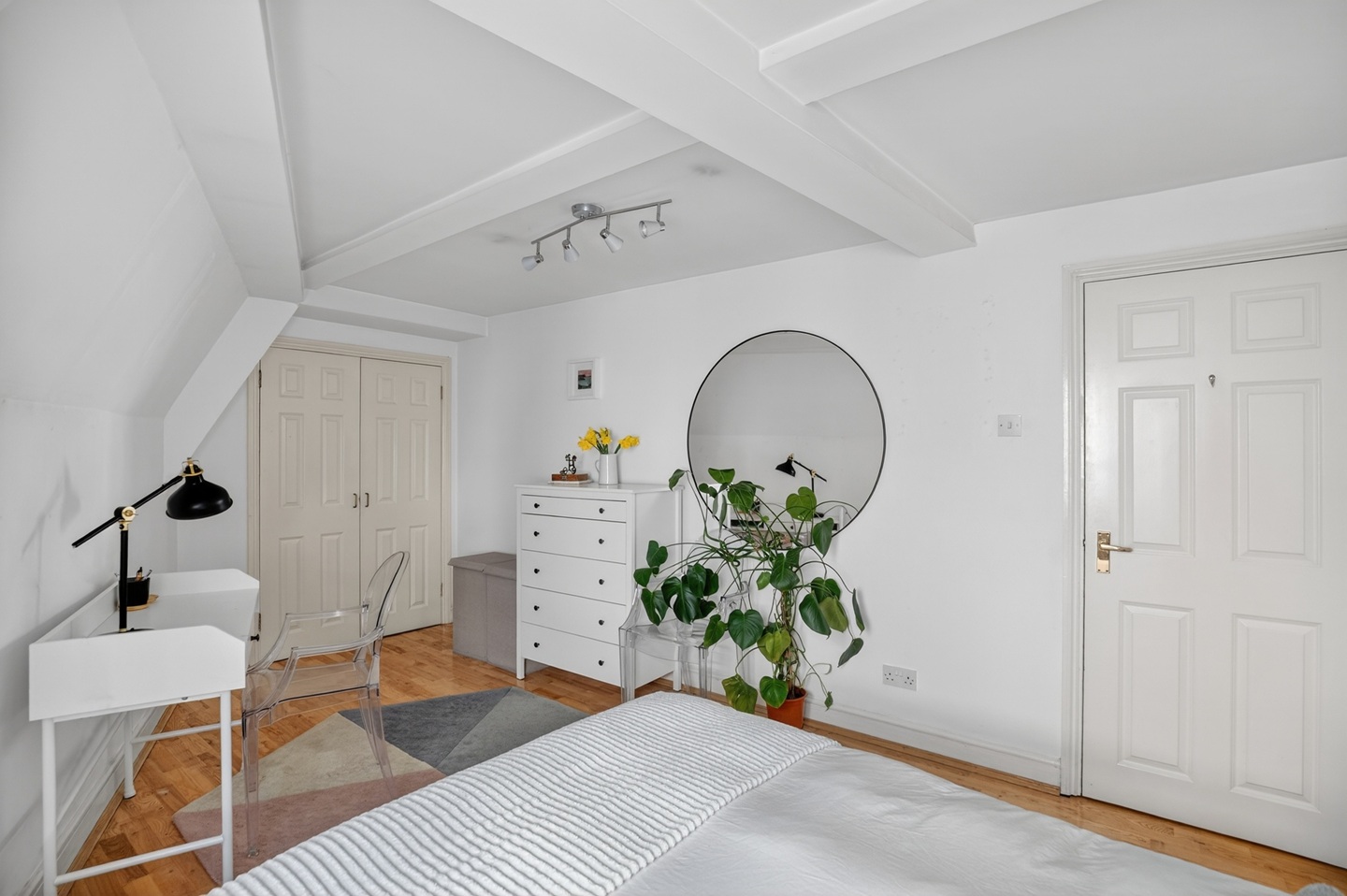 1 Bed Flat, Tooley Street, SE1 photo 5