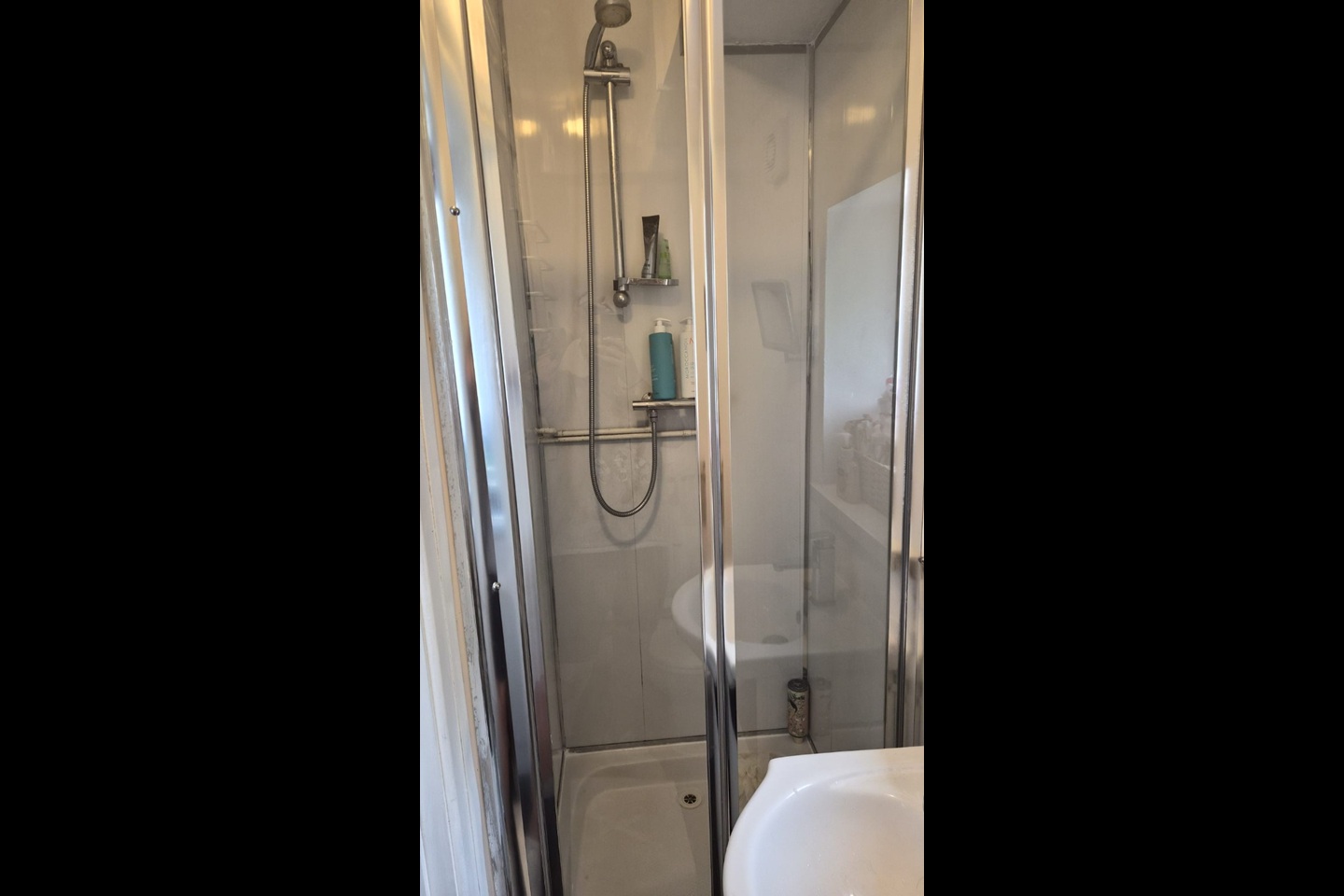 1 Bed Flat, Mill Road, CF5 photo 5