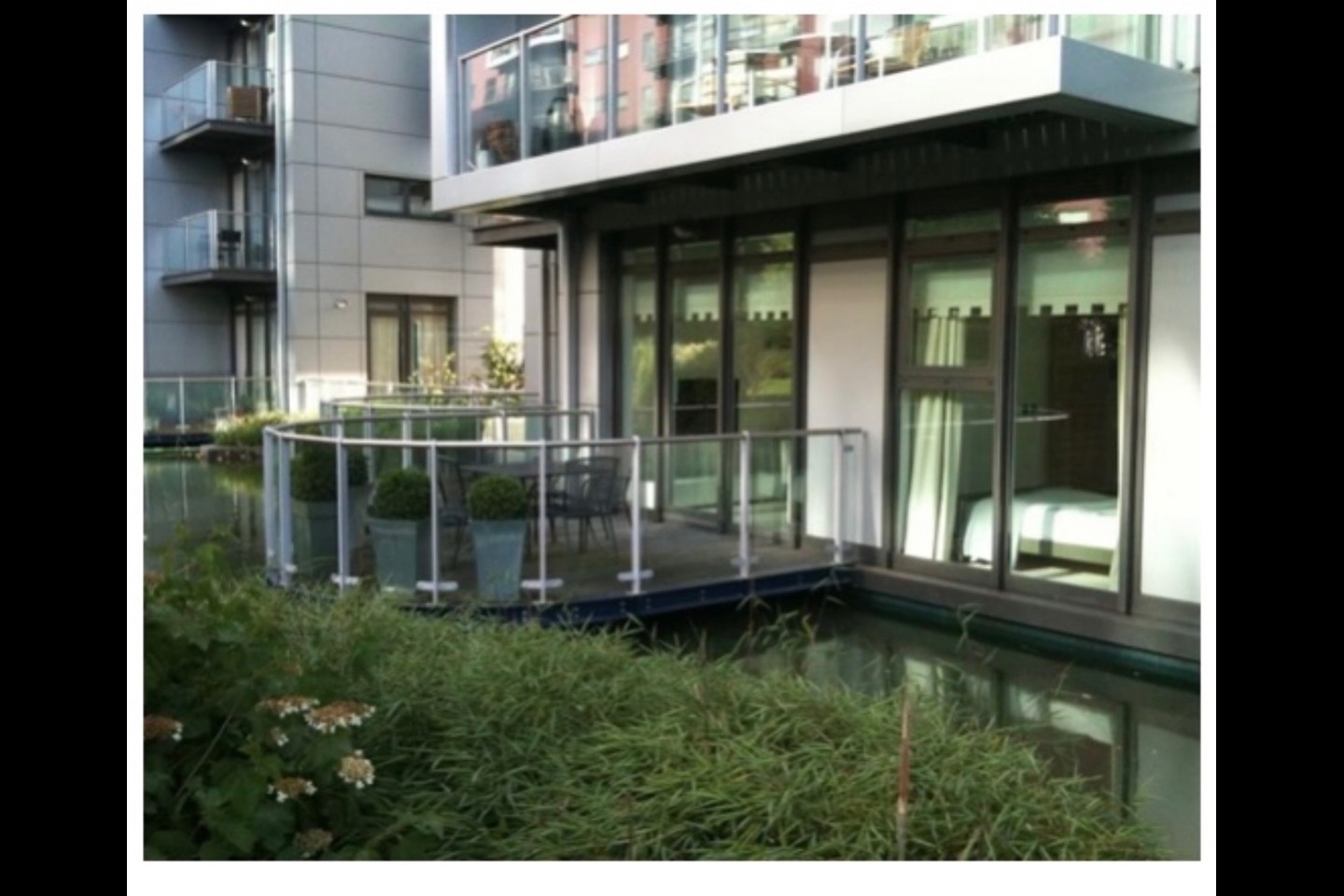 2 Bed Flat, Queenstown Road, SW11 photo 2