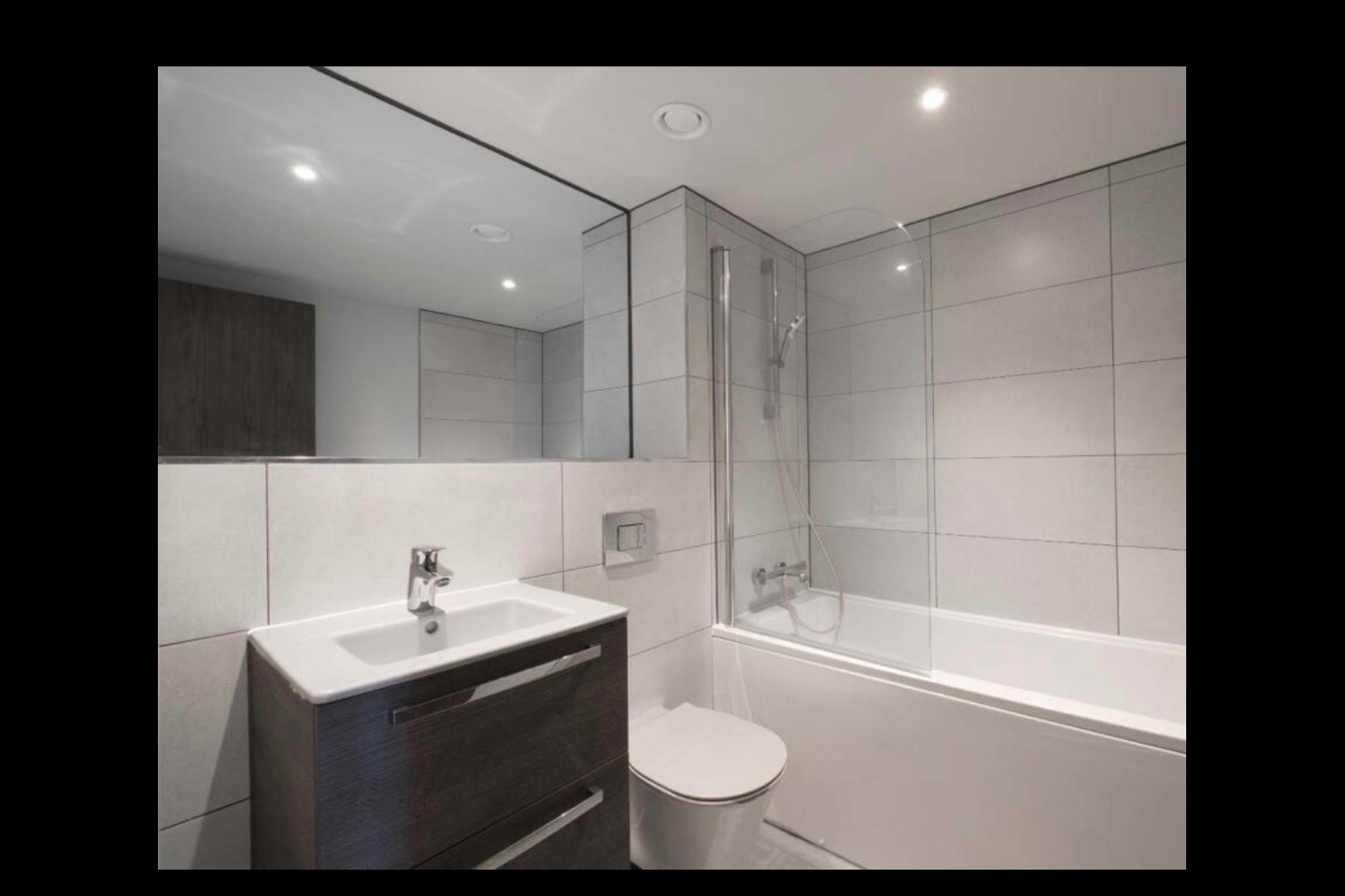 Room in a Shared Flat, Broad Street, B15 photo 2