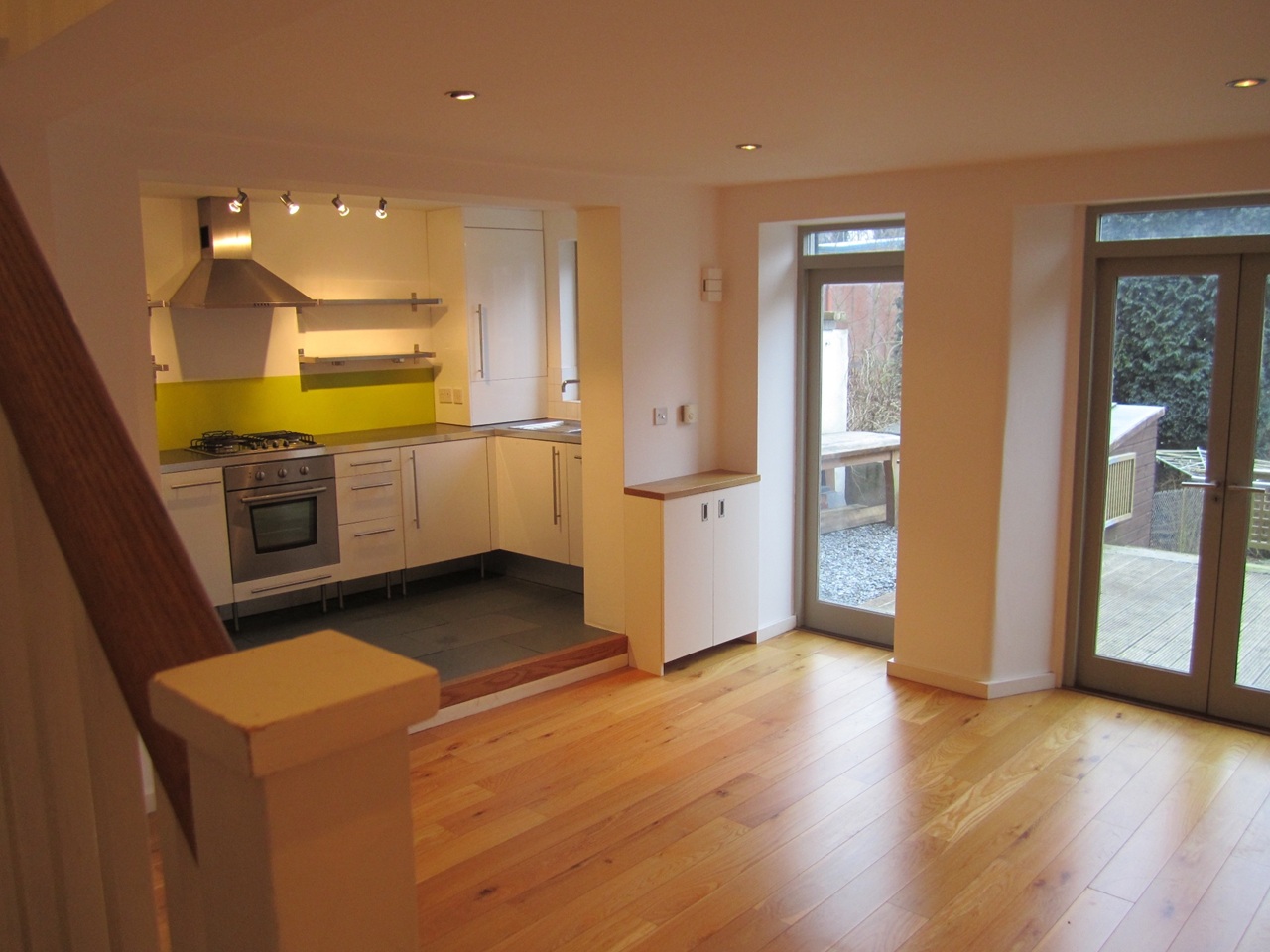 2 Bed Maisonette, Cotswold Road, BS3 photo 2