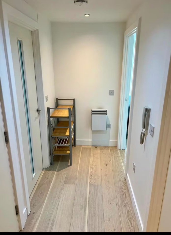 1 Bed Flat, Orion Building, B5 photo 5