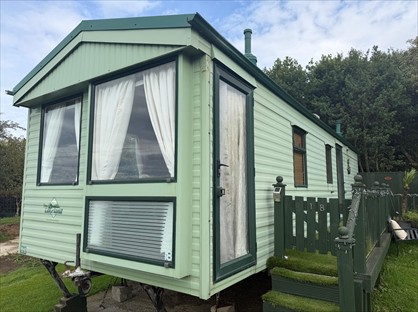 2 Bed Mobile Home, Cherry Tree Road, GU10