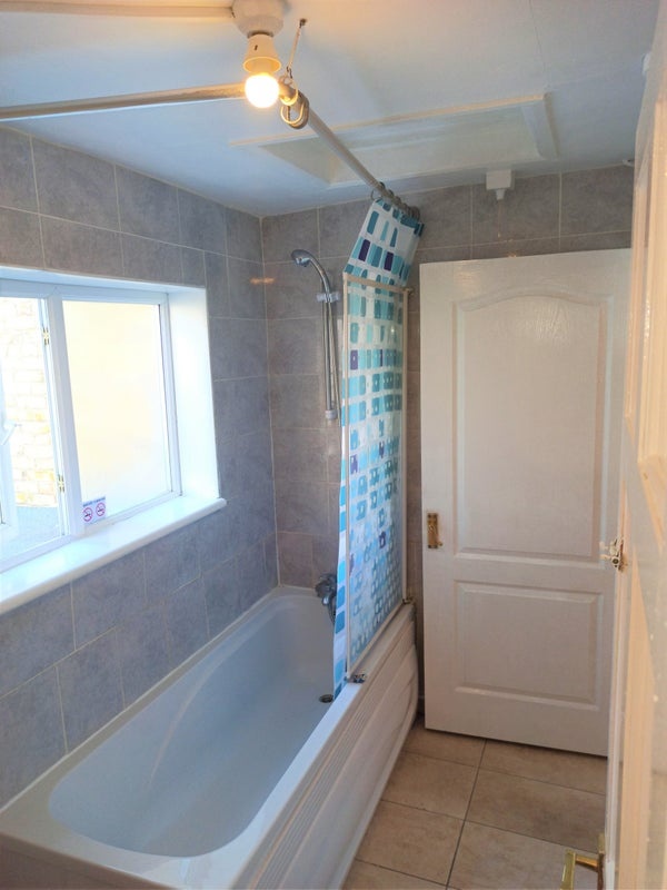 Room in a Shared Flat, Roman Road, E2 photo 5