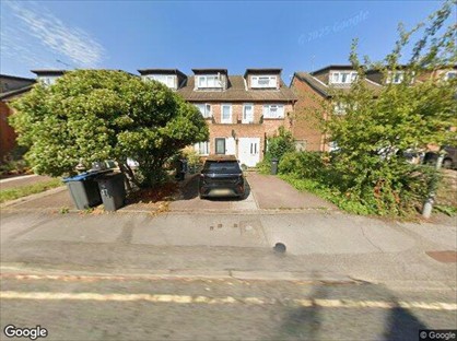 1 Bed Flat, Glenbuck Road, KT6