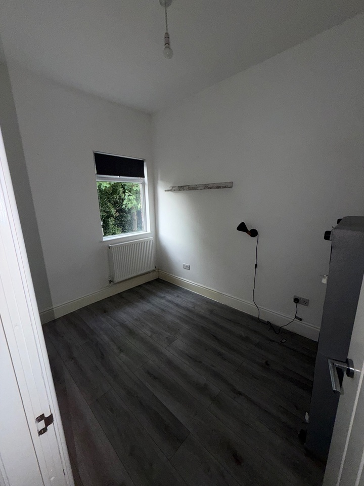 1 Bed Flat, Toxteth, L8 photo 5