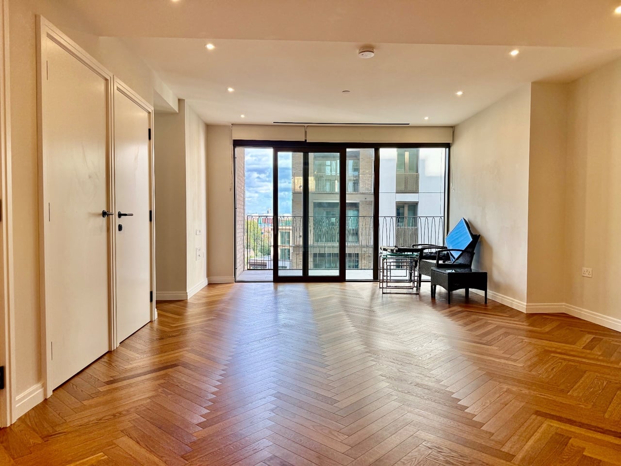 2 Bed Flat, Parkland Walk, SW6