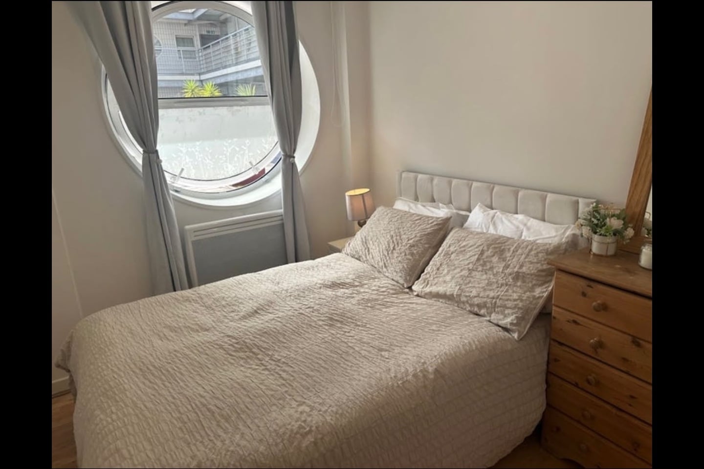 2 Bed Flat, Baltic Quay, SE16 photo 5