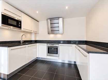 1 Bed Flat, Building, SE18