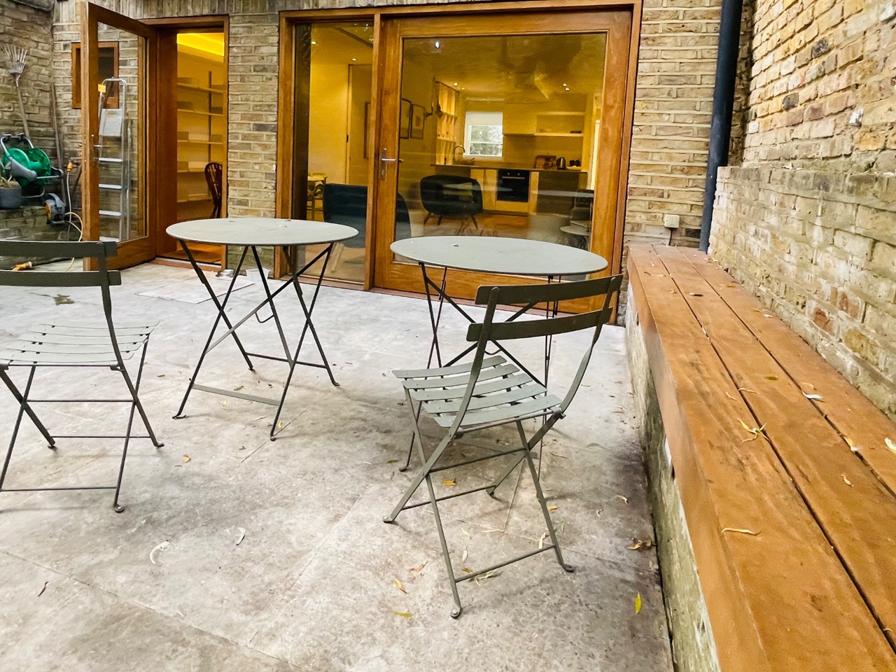 1 Bed Flat, St Lawrence Terrace, W10 photo 3