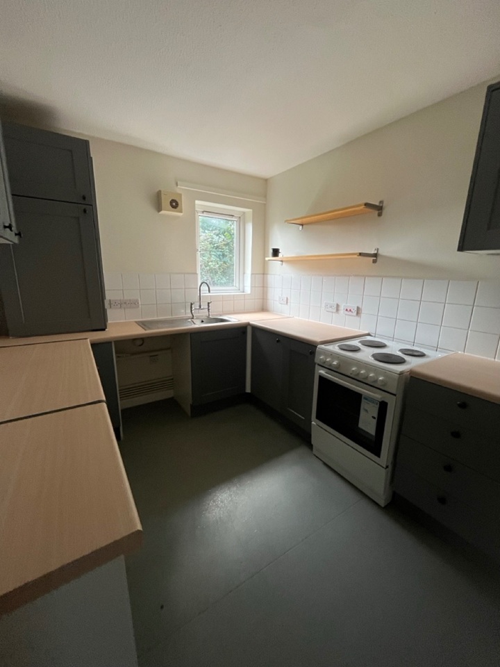 2 Bed Flat, Leckwith Road, CF11