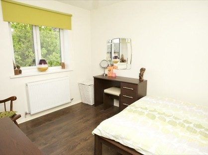 2 Bed Flat, Rodley, LS13