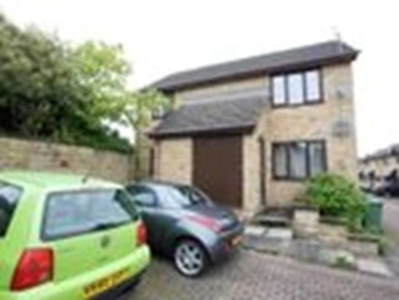 2 Bed Flat, Rodley, LS13